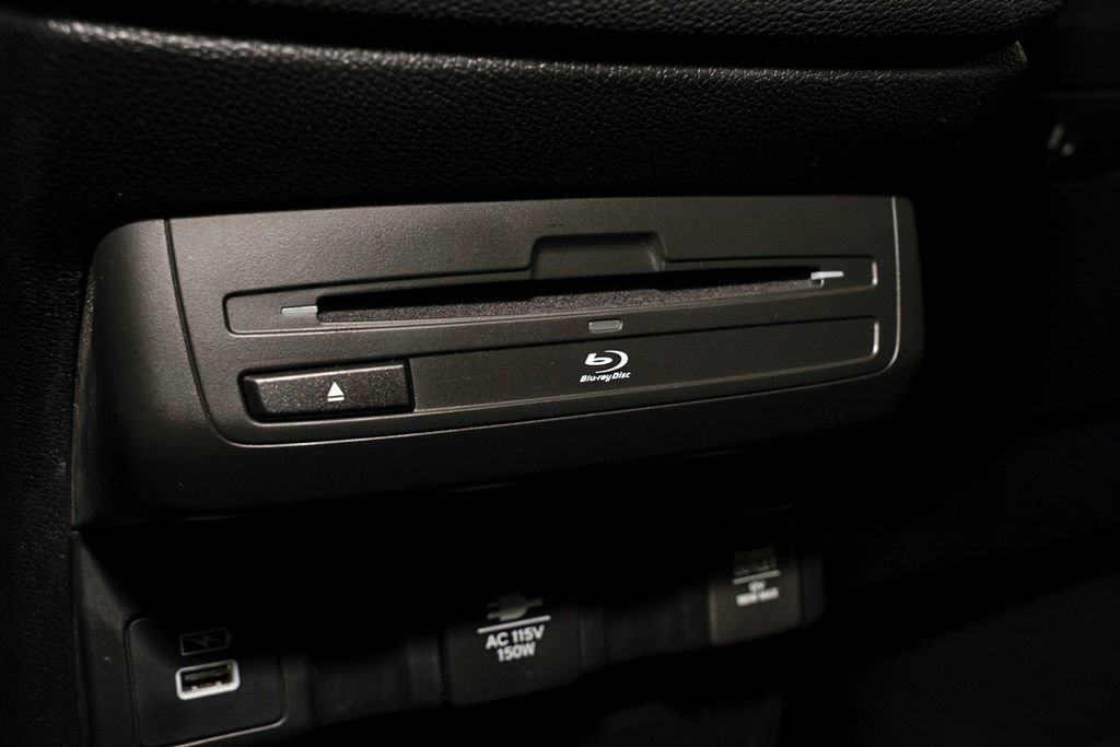 Used 2023 Honda Odyssey Touring image 19