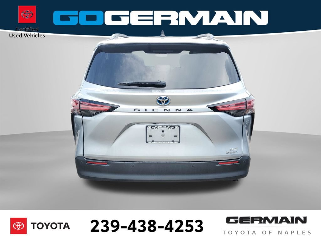 Certified 2022 Toyota Sienna XLE FWD image 8