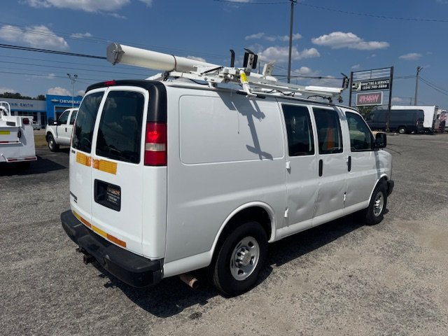 Used 2013 Chevrolet Express 2500 RWD image 6