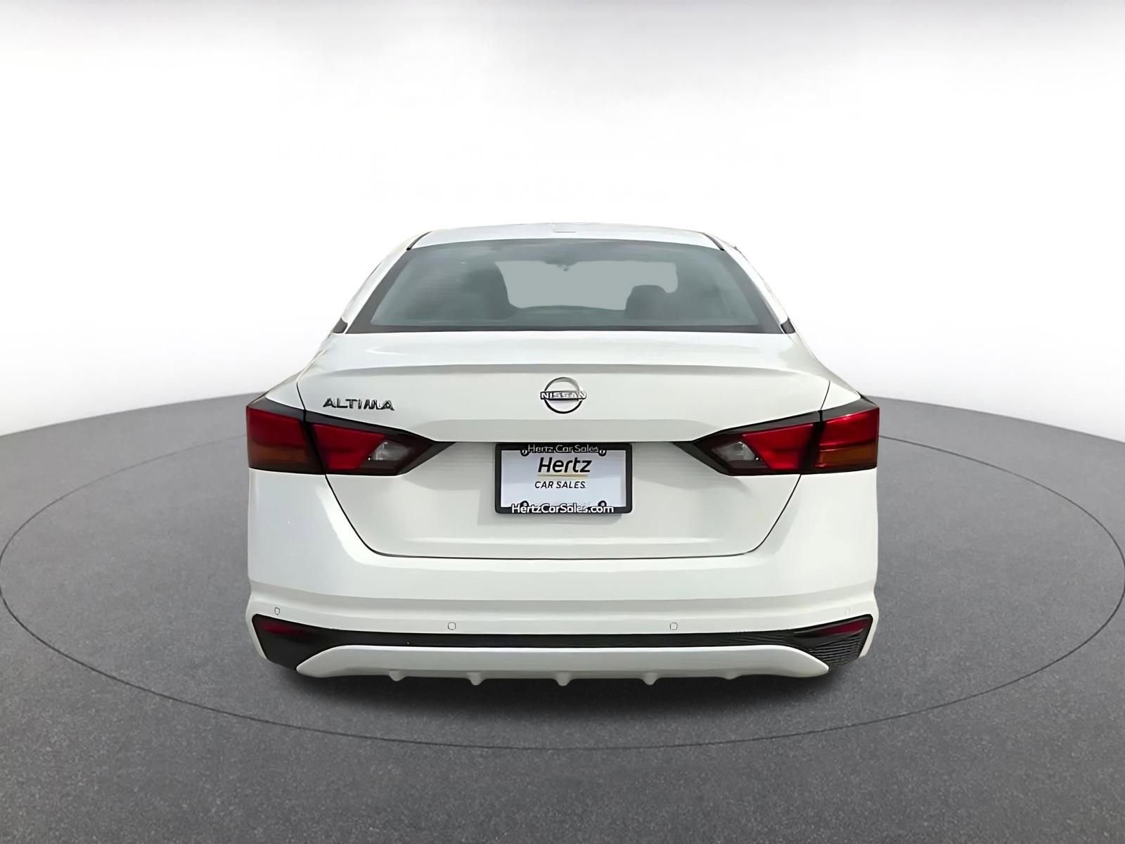 Used 2025 Nissan Altima 2.5 SV FWD image 12