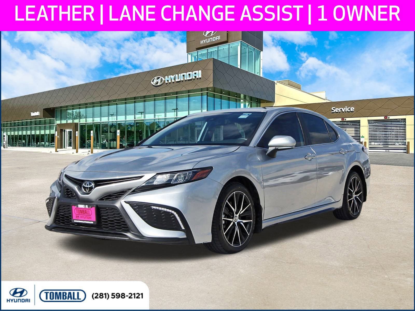 Used 2024 Toyota Camry SE image 1