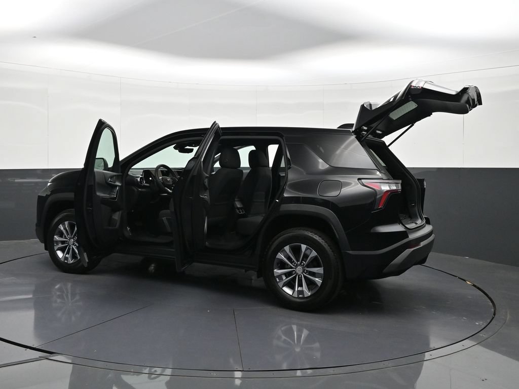 Certified 2026 Chevrolet Equinox LT w/ Safety and Technology Package AWD/4WD image 40