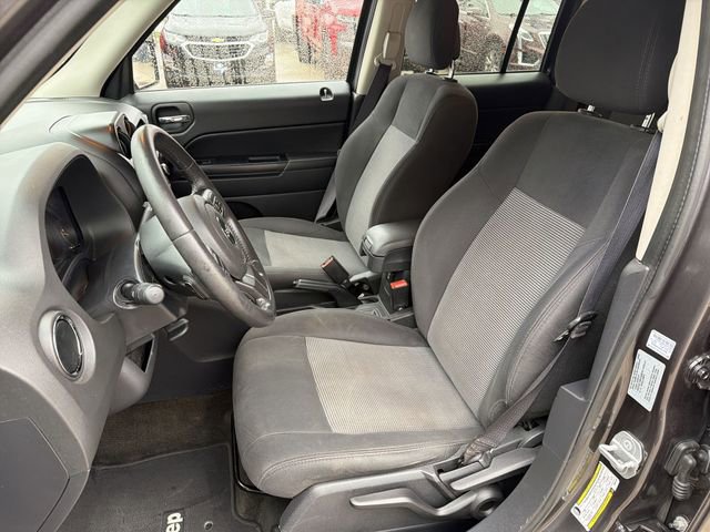 Used 2016 Jeep Patriot Latitude image 13