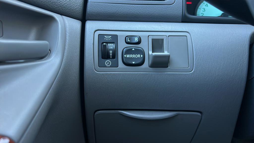 Used 2003 Toyota Corolla LE image 27