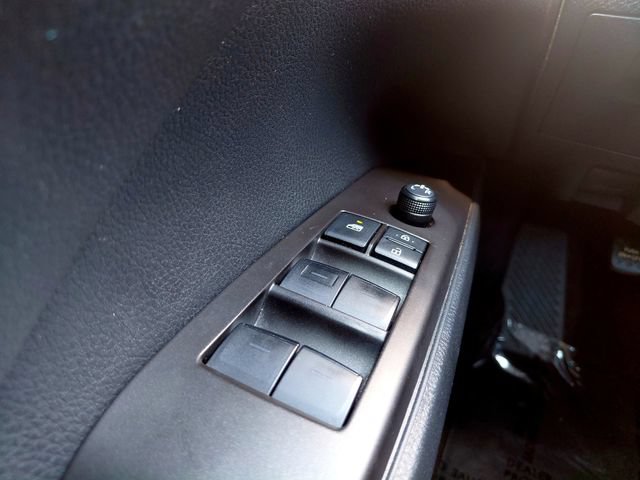Used 2022 Toyota Camry LE FWD image 19