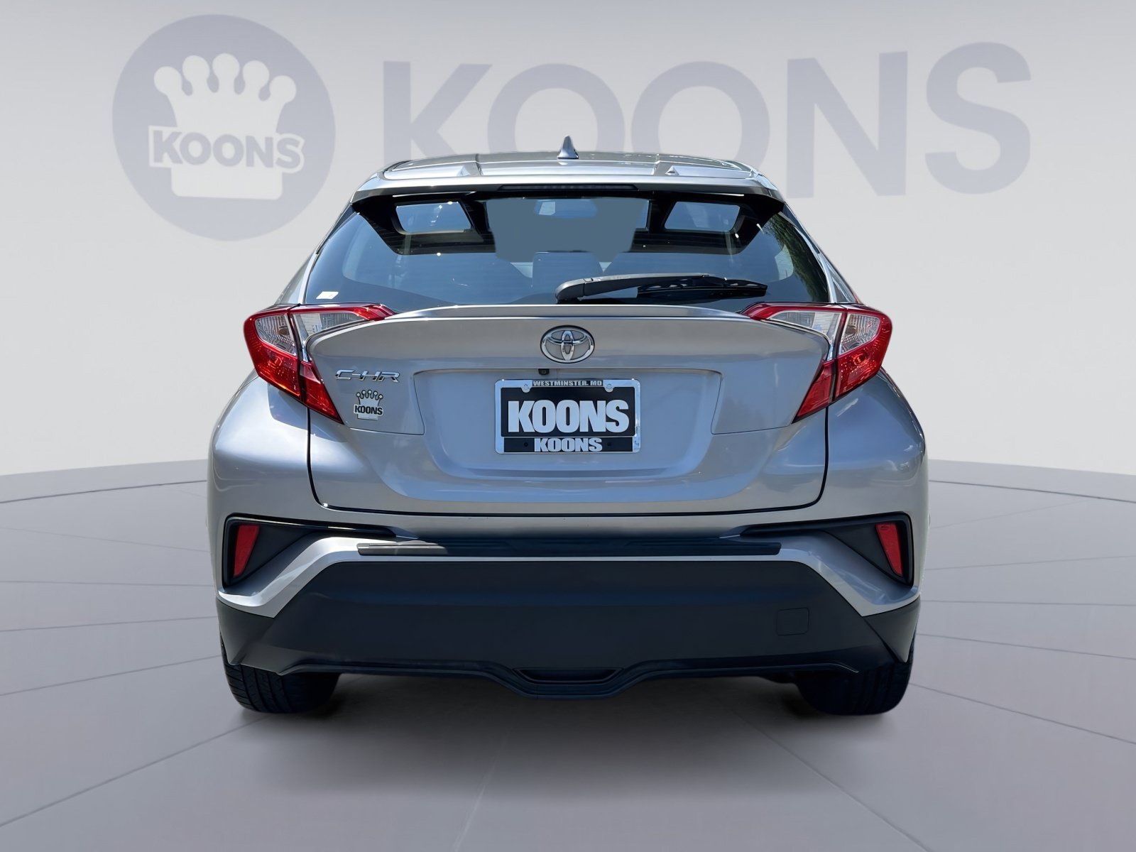 Used 2019 Toyota C-HR XLE FWD image 5