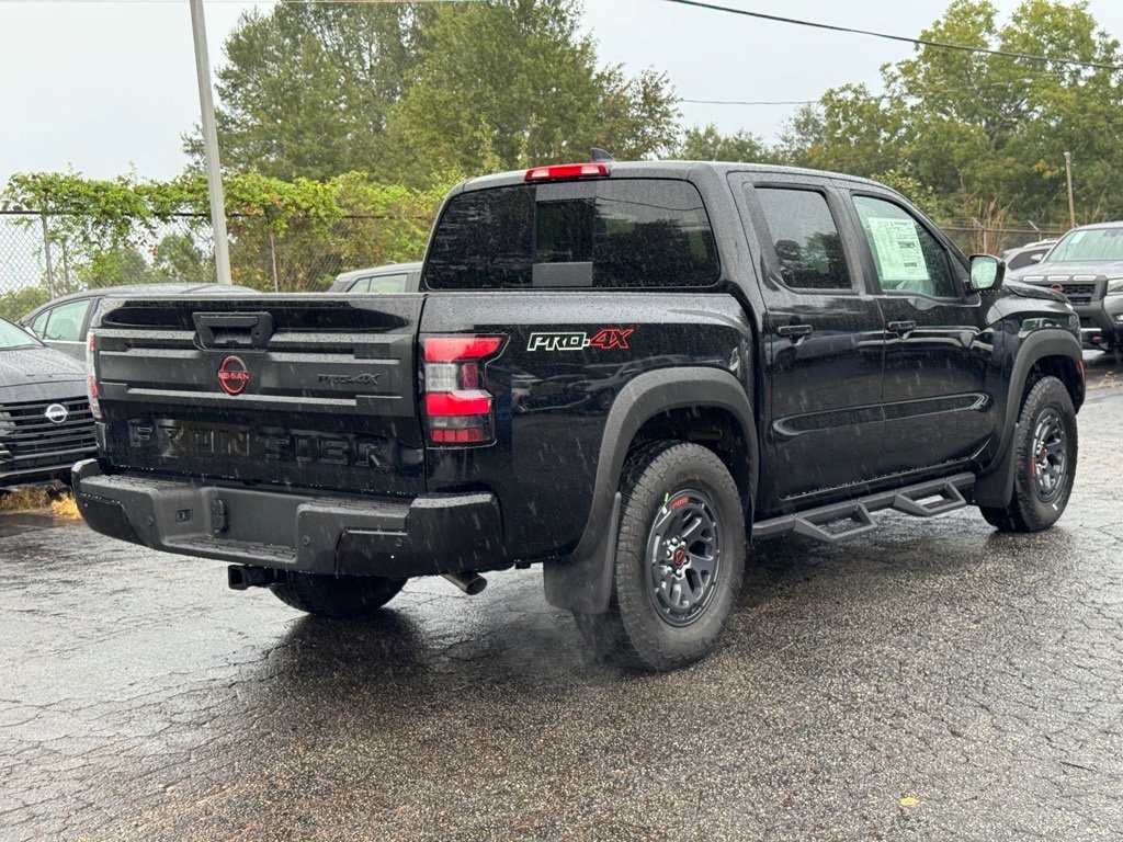 New 2026 Nissan Frontier PRO-4X w/ Pro-4x Convenience Package image 3