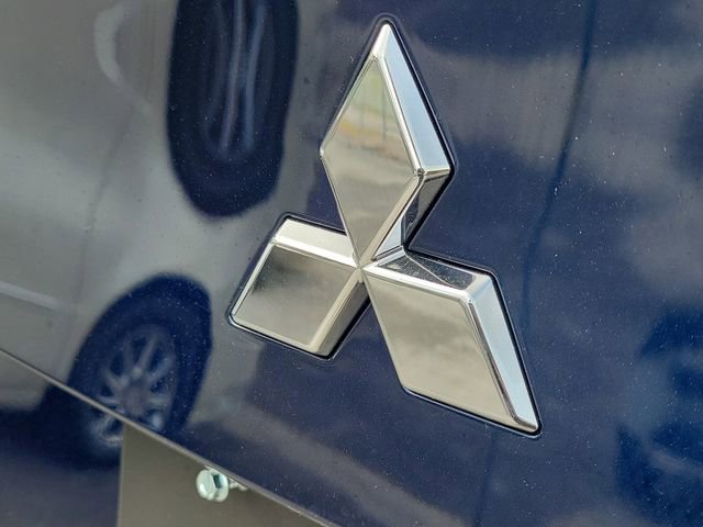 New 2026 Mitsubishi Outlander SE image 9