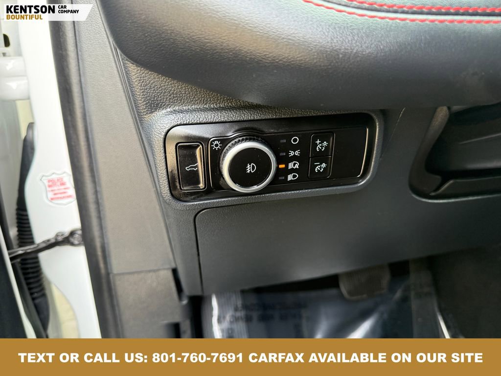 Used 2025 Ford Explorer ST-Line w/ ST-Line Street Pack image 20