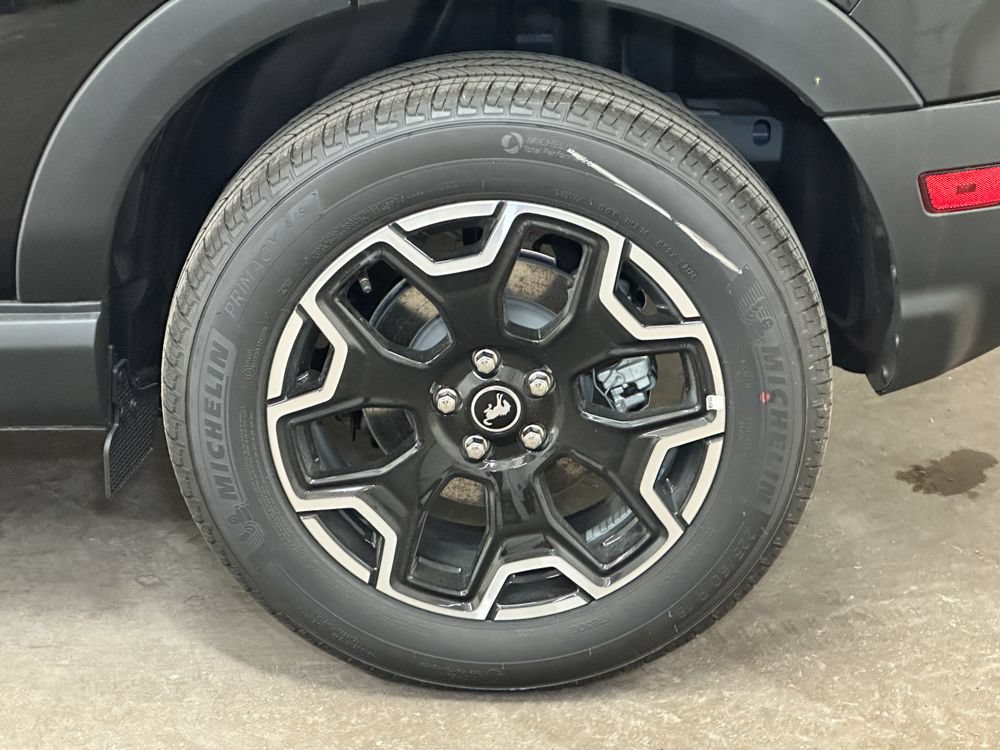 New 2026 Ford Bronco Sport Outer Banks w/ Outer Banks Tech Package+ AWD/4WD image 40