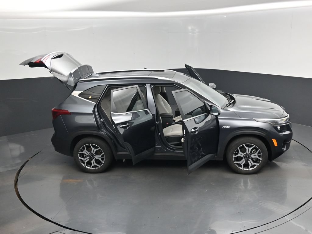 Certified 2023 Kia Seltos EX AWD/4WD image 18