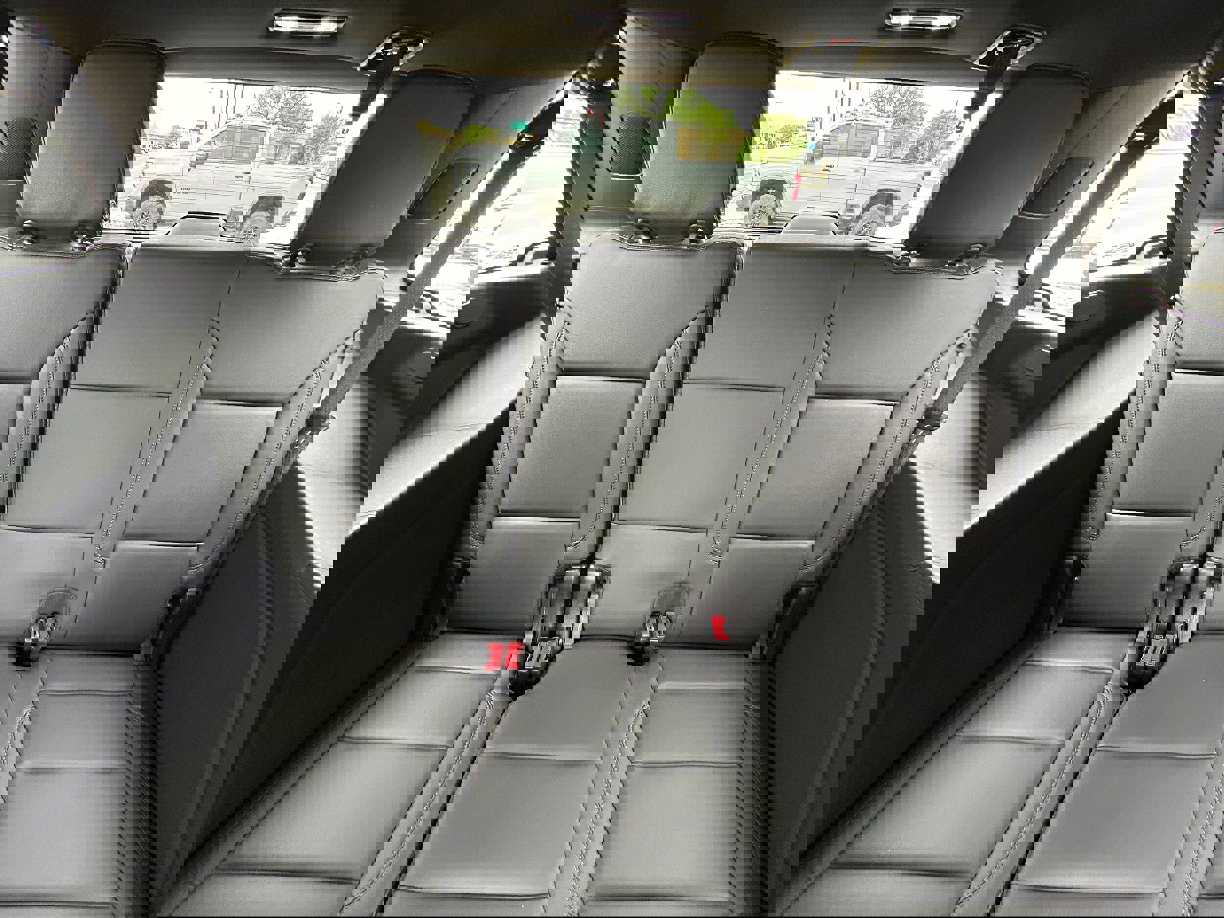 Used 2021 Chevrolet Tahoe LT image 36