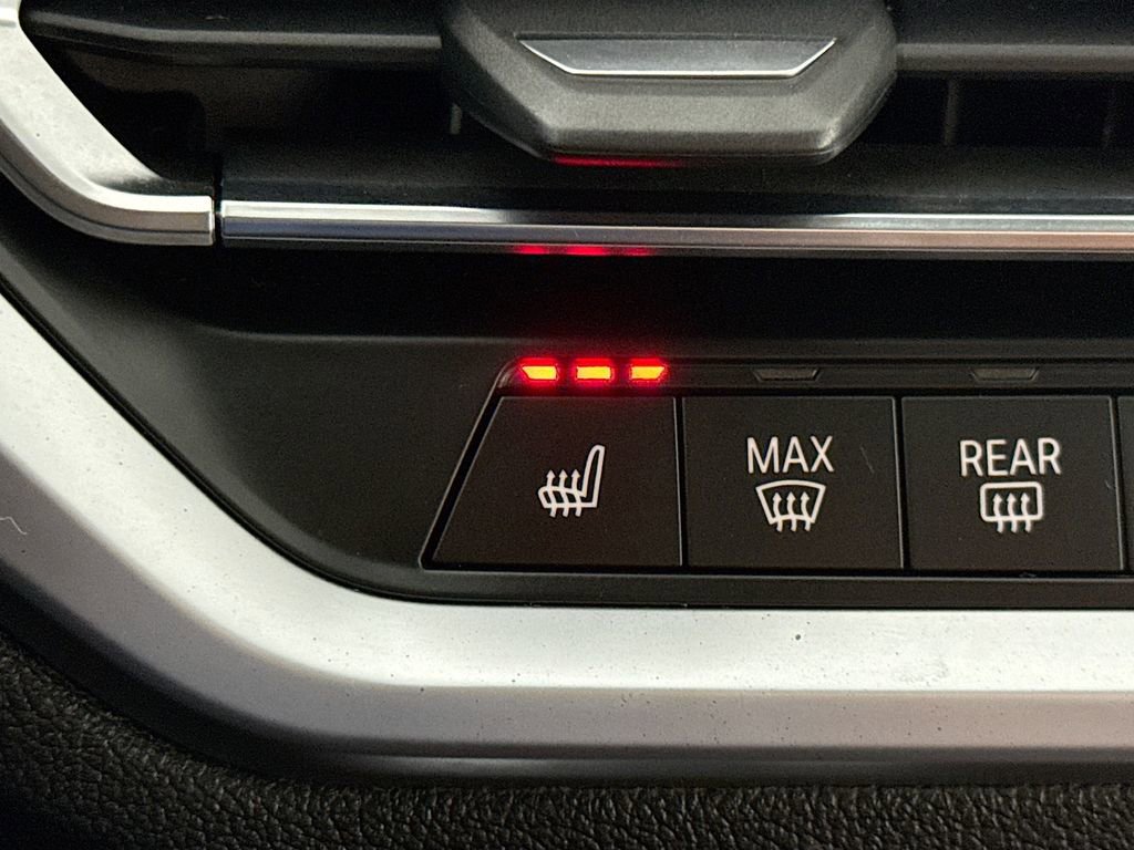 Used 2021 BMW M440i Convertible w/ Premium Package image 12