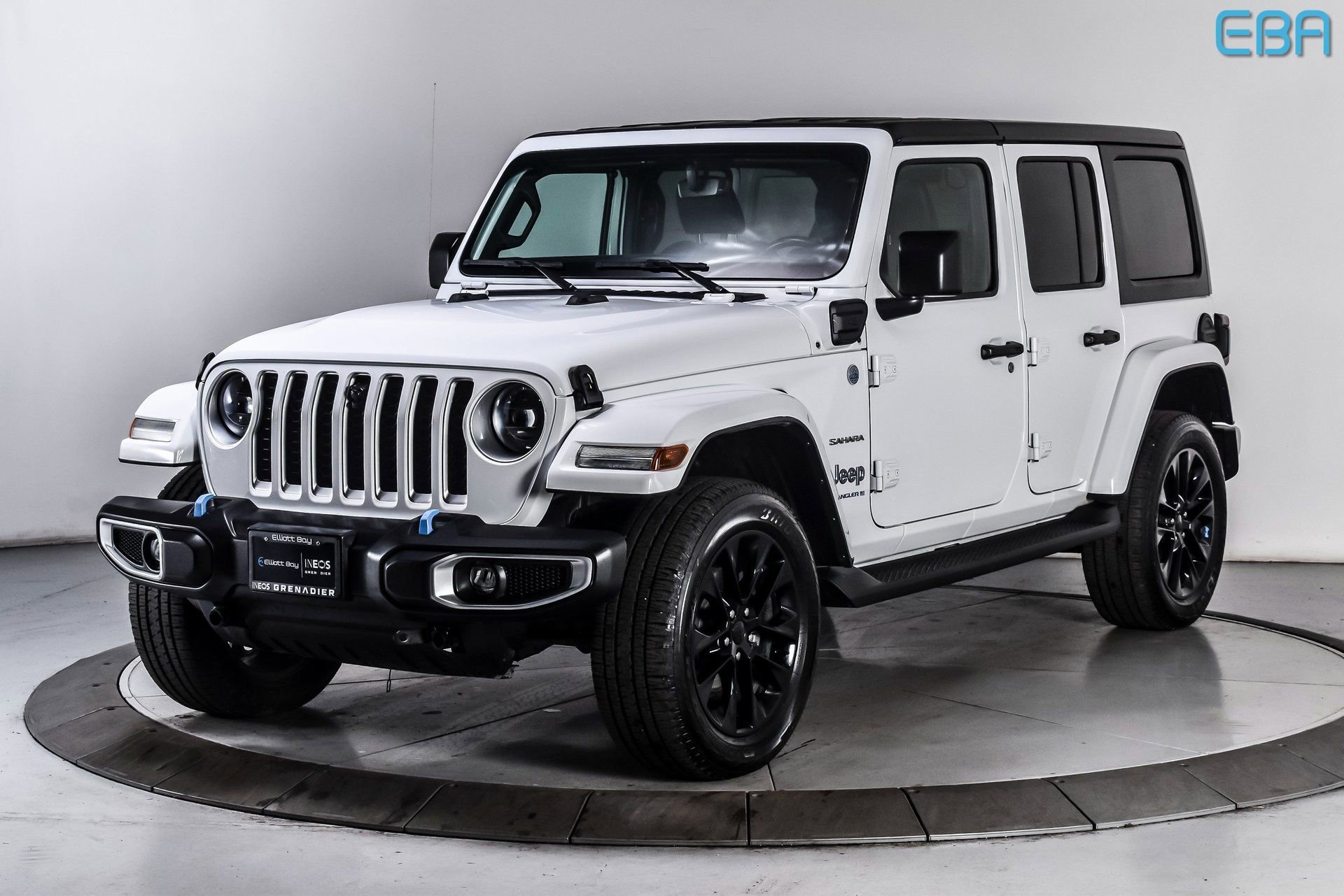 Used 2023 Jeep Wrangler Unlimited Sahara w/ Cold Weather Group image 2
