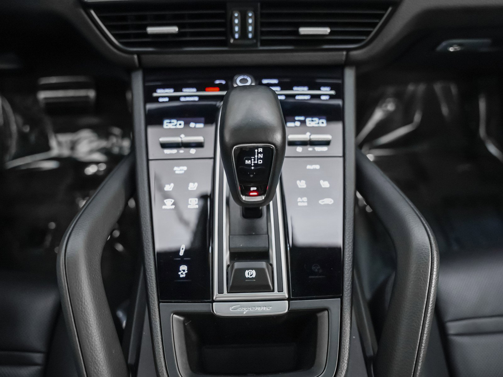 Used 2023 Porsche Cayenne image 20