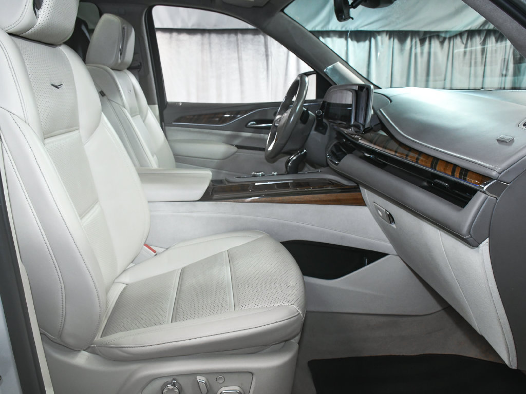Used 2022 Cadillac Escalade Sport Platinum AWD/4WD image 63
