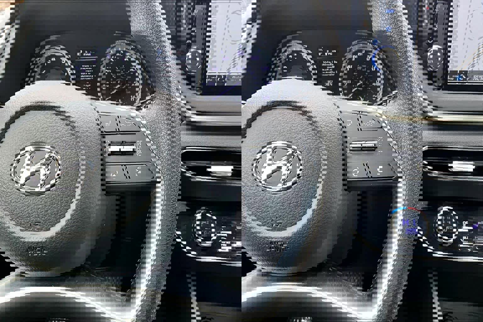 Used 2023 Hyundai Sonata SEL image 24