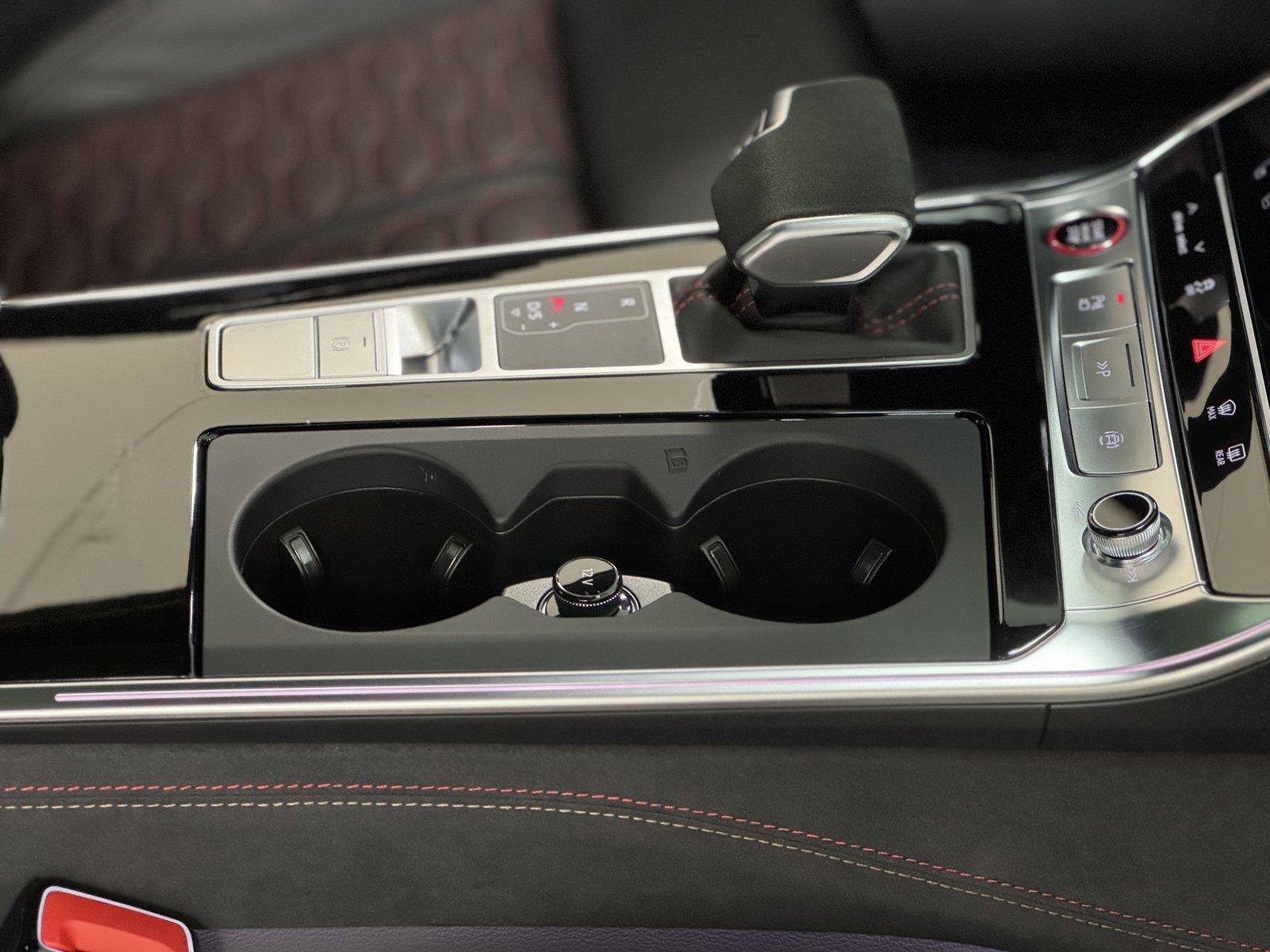 Certified 2025 Audi RS 6 performance AWD/4WD image 35