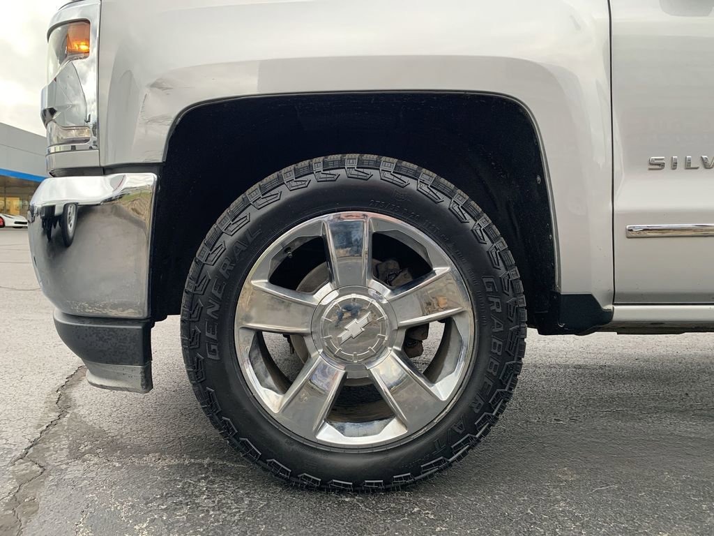 Used 2017 Chevrolet Silverado 1500 LTZ w/ Sport Package image 18