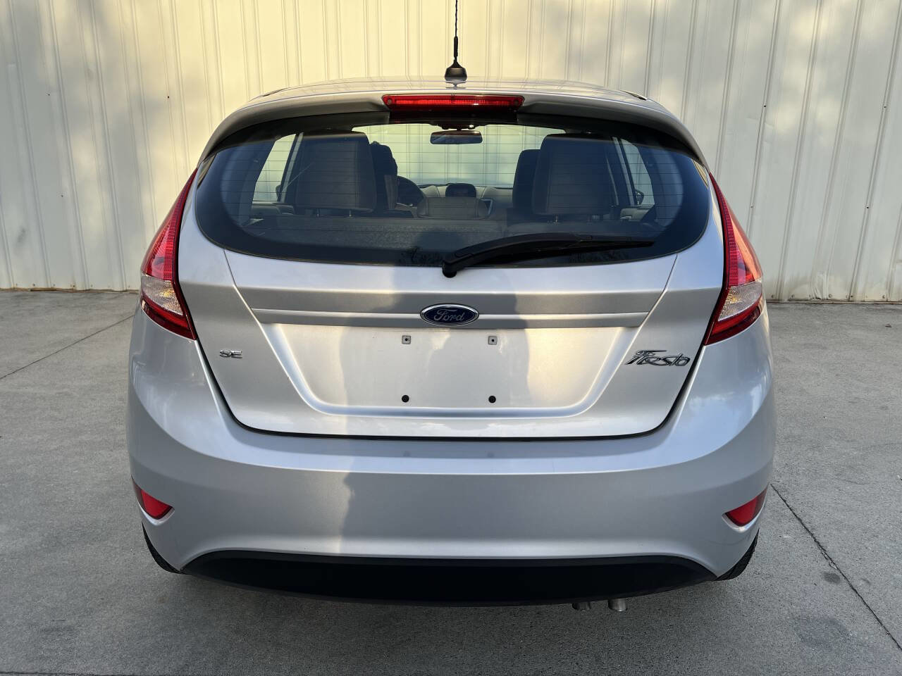 Used 2012 Ford Fiesta SE FWD image 4