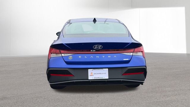 New 2026 Hyundai Elantra Blue image 8