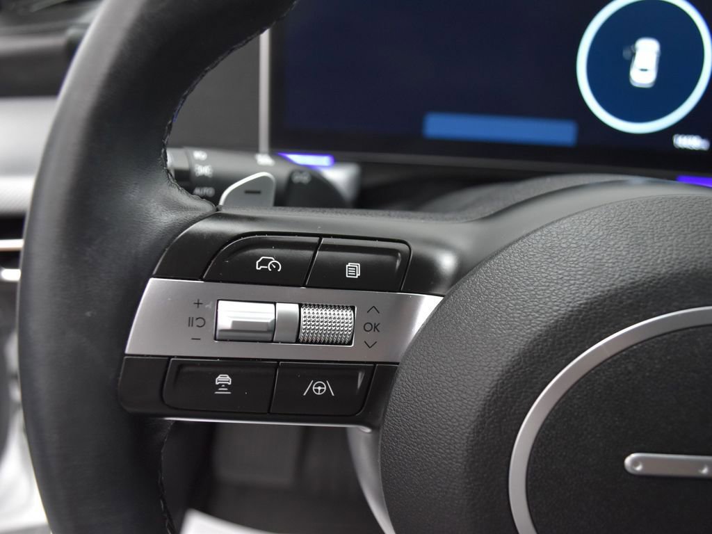 Used 2025 Hyundai Sonata Limited image 9