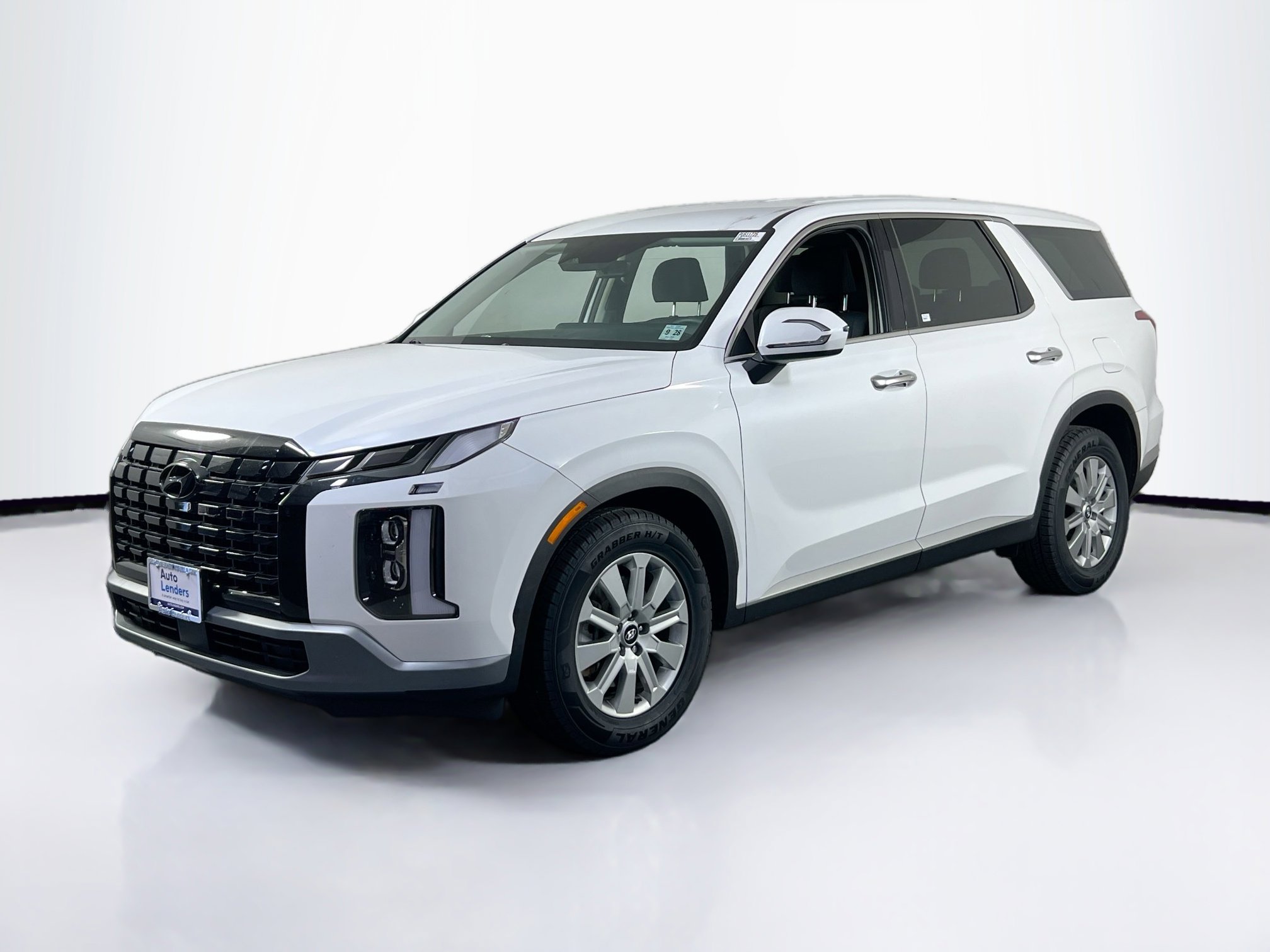 Used 2023 Hyundai Palisade SE w/ Cargo Package