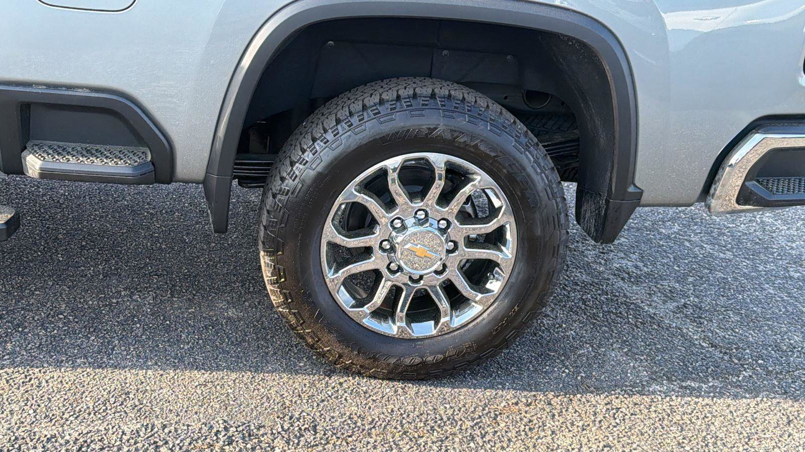 New 2026 Chevrolet Silverado 2500 LTZ w/ LTZ Premium Package image 9