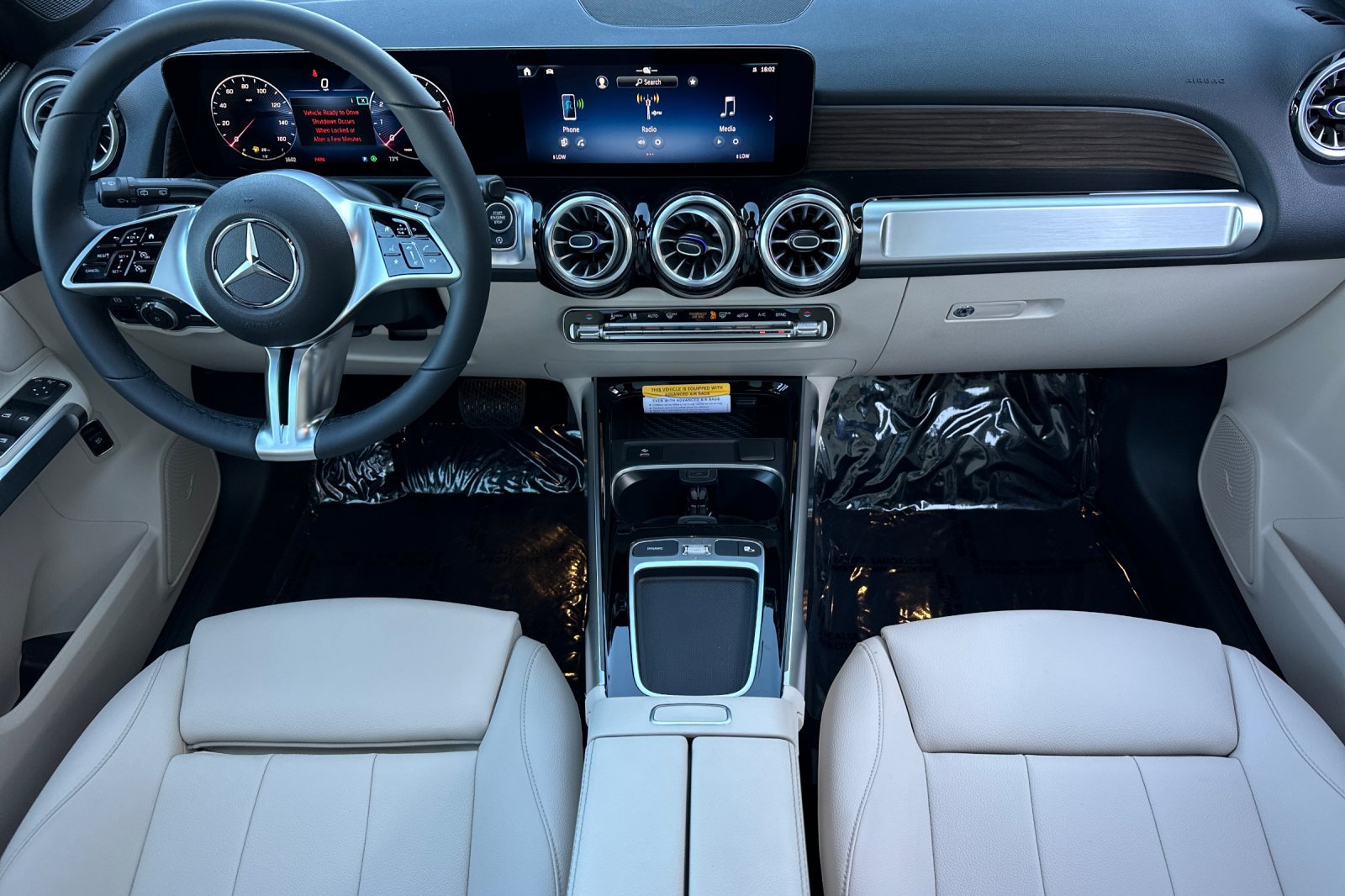 New 2026 Mercedes-Benz GLB 250 4MATIC image 13