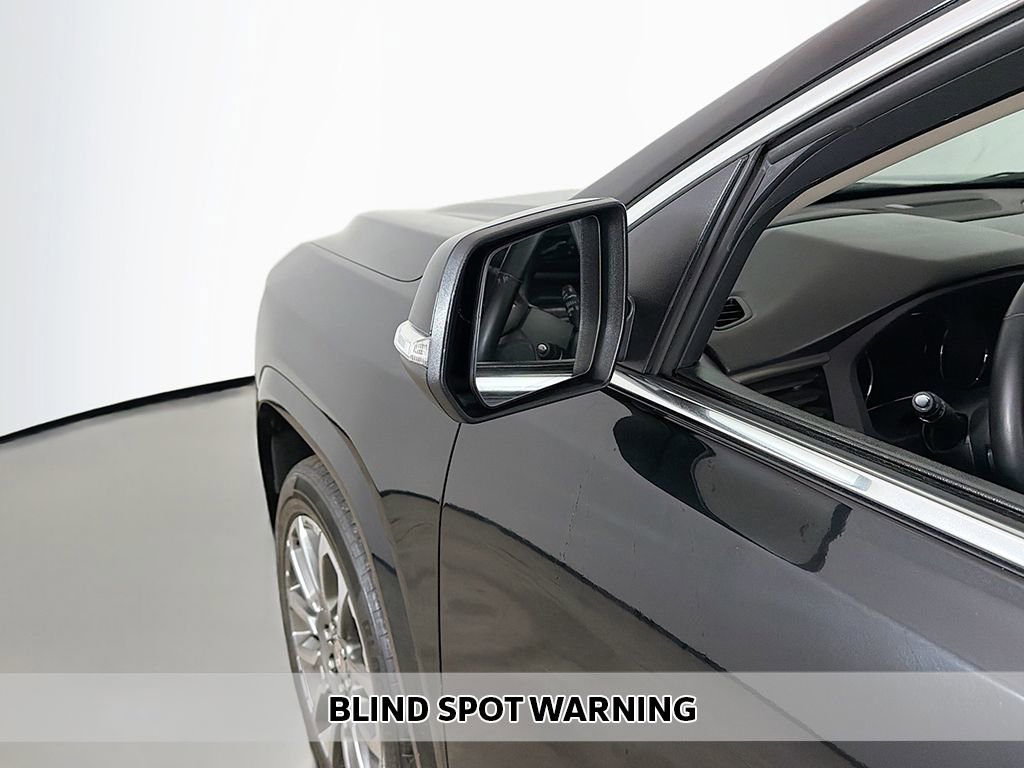 Used 2023 GMC Acadia Denali w/ Denali Ultimate Package image 9