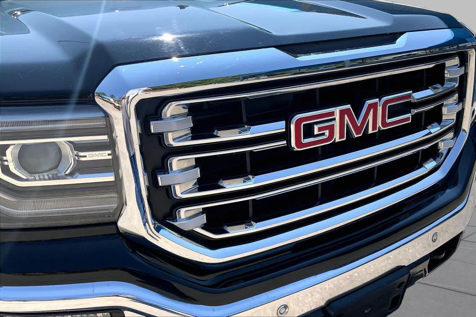 Used 2017 GMC Sierra 1500 SLT AWD/4WD image 30