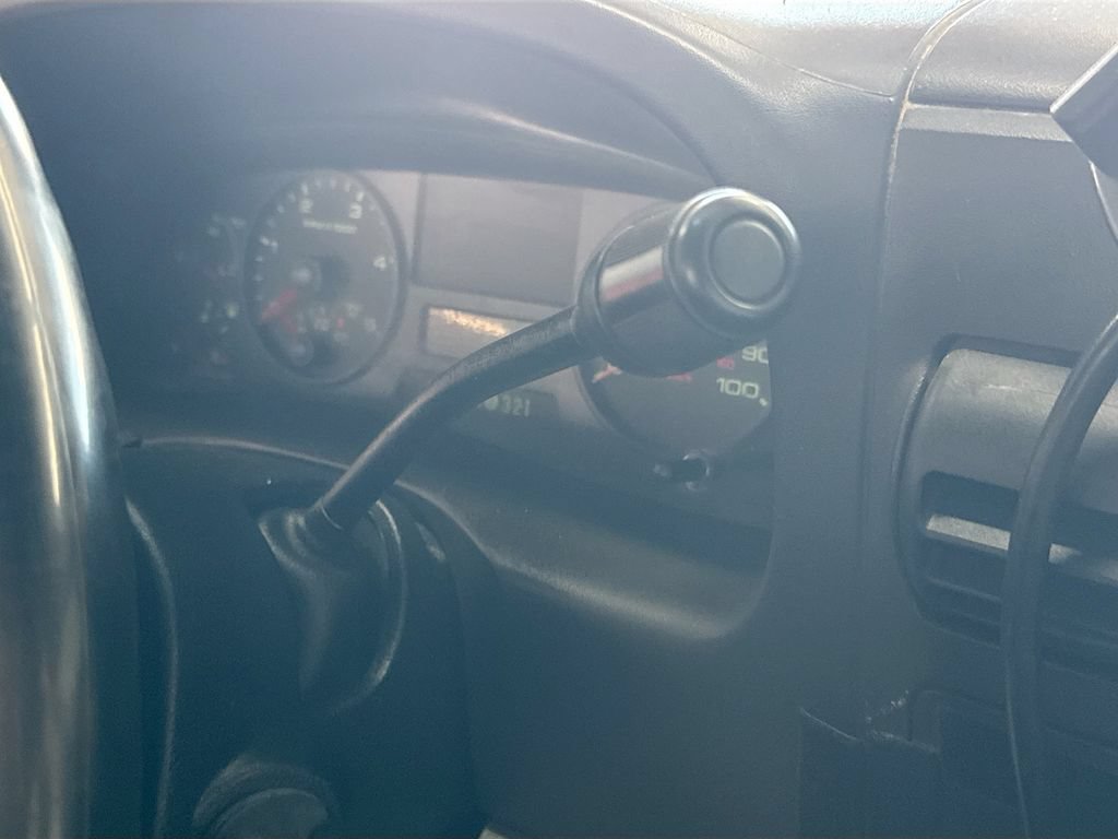 Used 2006 Ford F350 4x4 Regular Cab Super Duty image 17