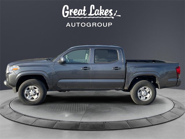 Used 2022 Toyota Tacoma SR image 2