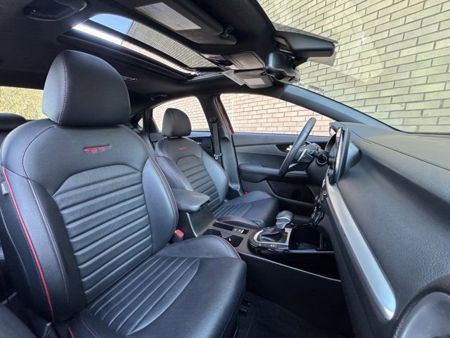 Used 2023 Kia Forte GT w/ GT2 Package image 14