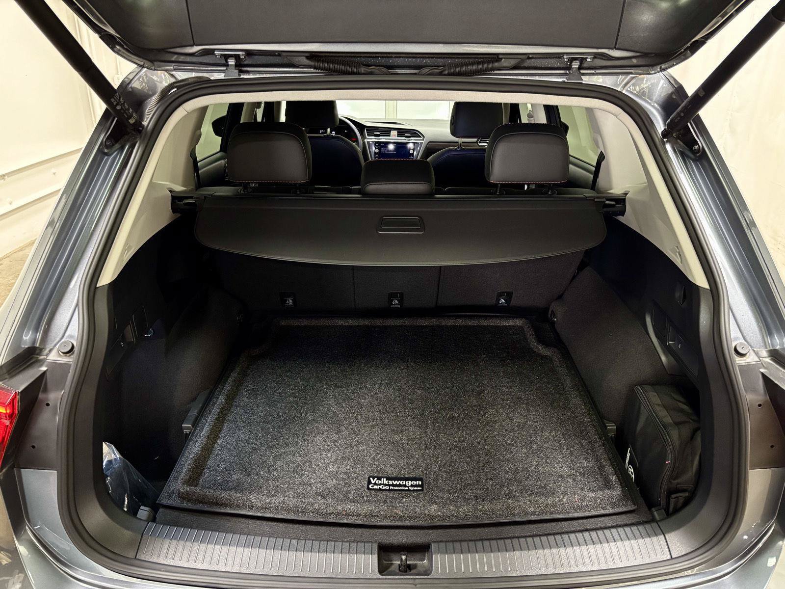 Used 2024 Volkswagen Tiguan Wolfsburg Edition AWD/4WD image 28