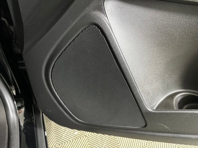 Used 2022 GMC Canyon AT4 image 29