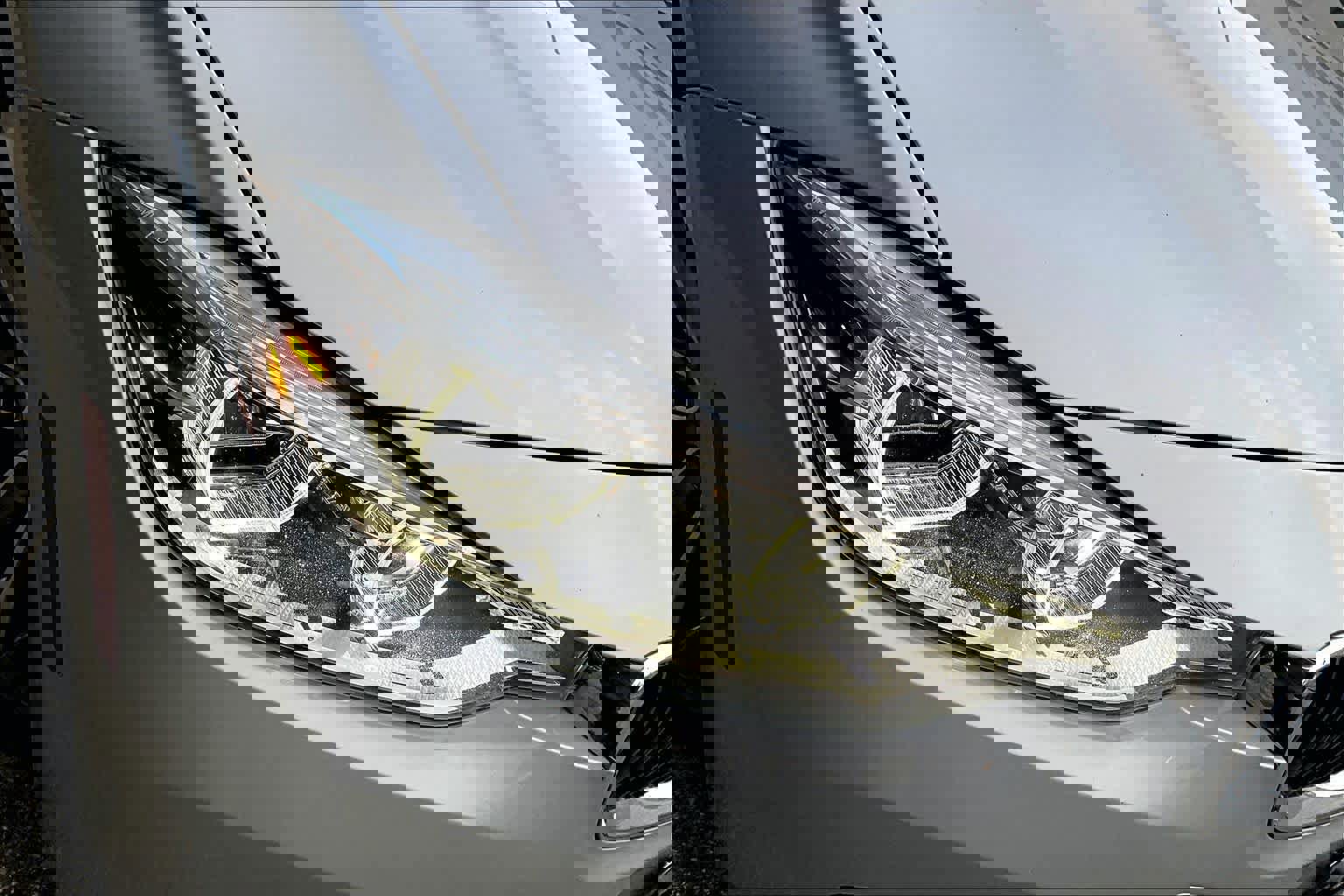 Used 2018 BMW 330e image 28