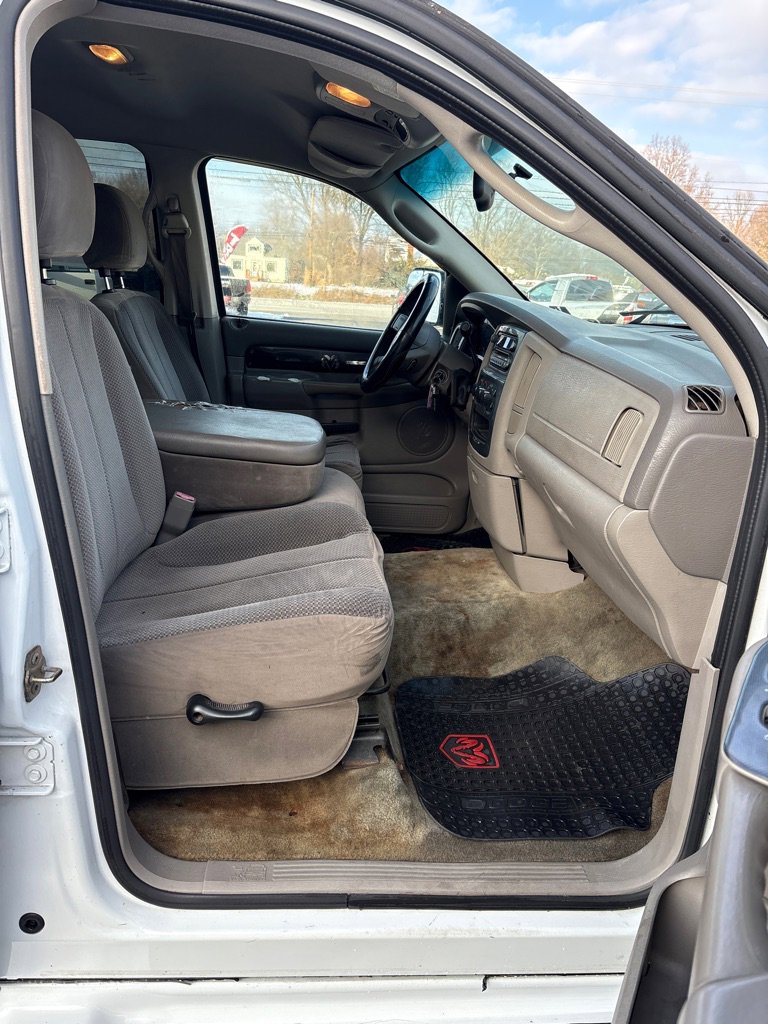 Used 2005 Dodge Ram 1500 Truck SLT image 11