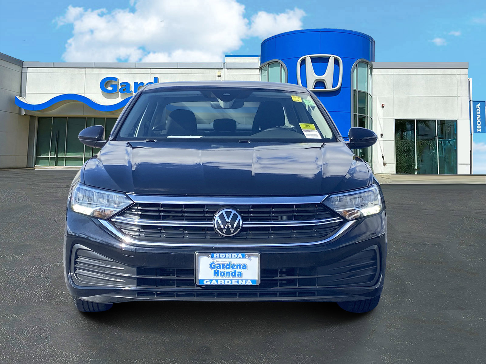 Used 2024 Volkswagen Jetta S image 2