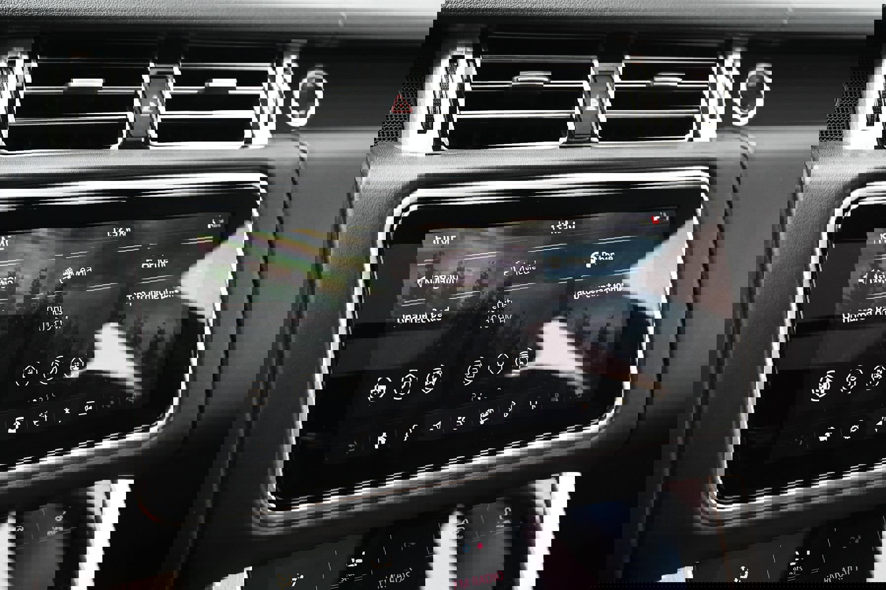 Used 2019 Land Rover Range Rover HSE image 28