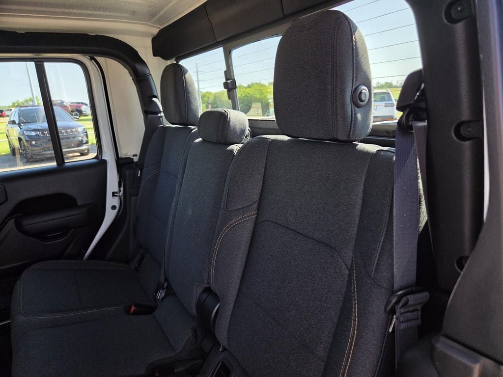 New 2026 Jeep Gladiator Sport AWD/4WD image 29