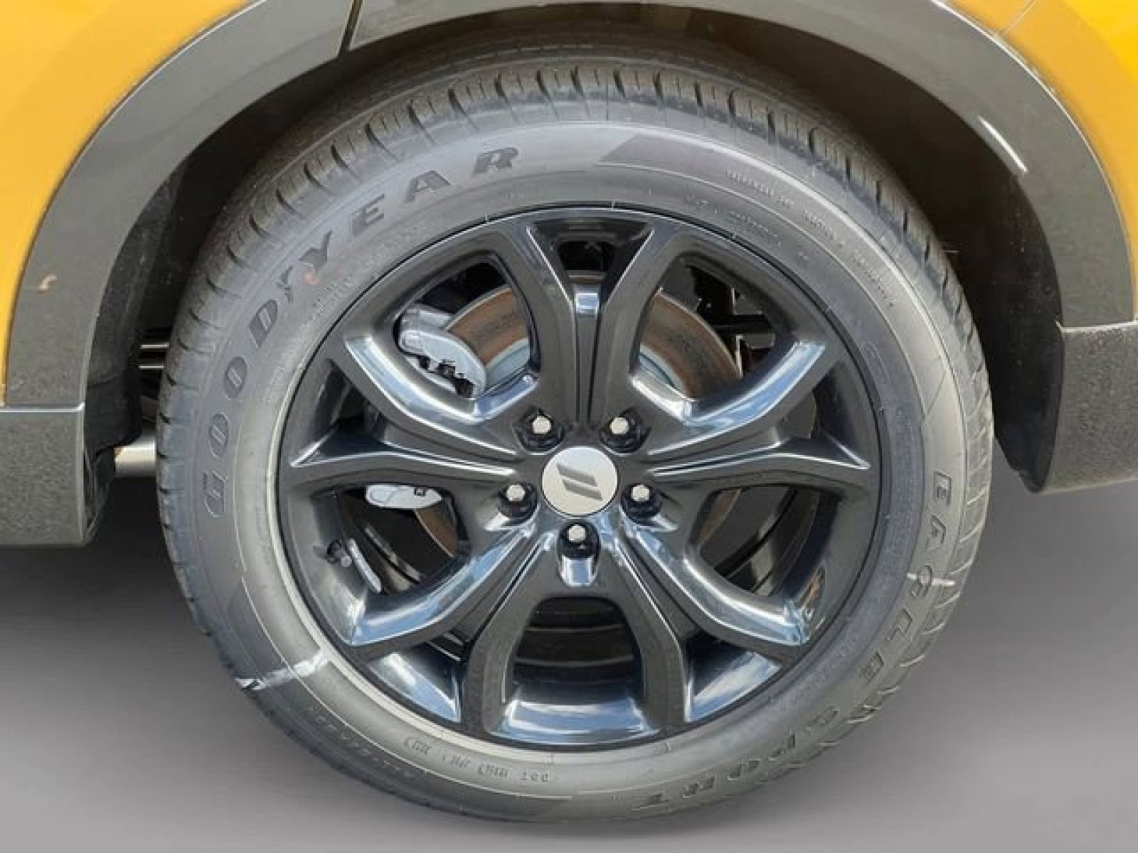 Used 2024 Dodge Hornet R/T Plus w/ Tech Pack Plus w/o Parking image 8