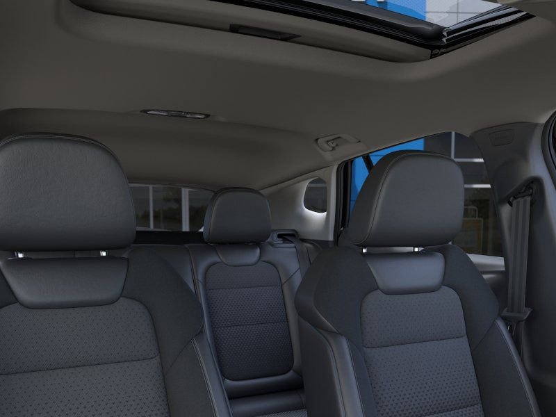 New 2026 Chevrolet Trax LT w/ Sunroof Package FWD image 24