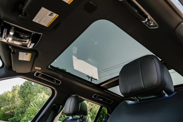 New 2026 Land Rover Range Rover SE AWD/4WD image 5