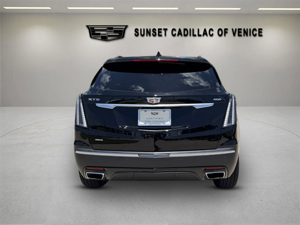 Certified 2023 Cadillac XT5 Sportv w/ LPO, Floor Liner Package AWD/4WD image 4