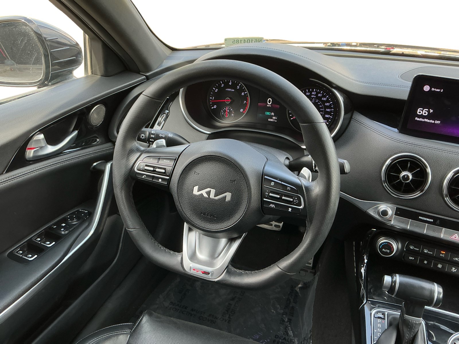 Used 2022 Kia Stinger GT-Line w/ Sun & Sound Package RWD image 11