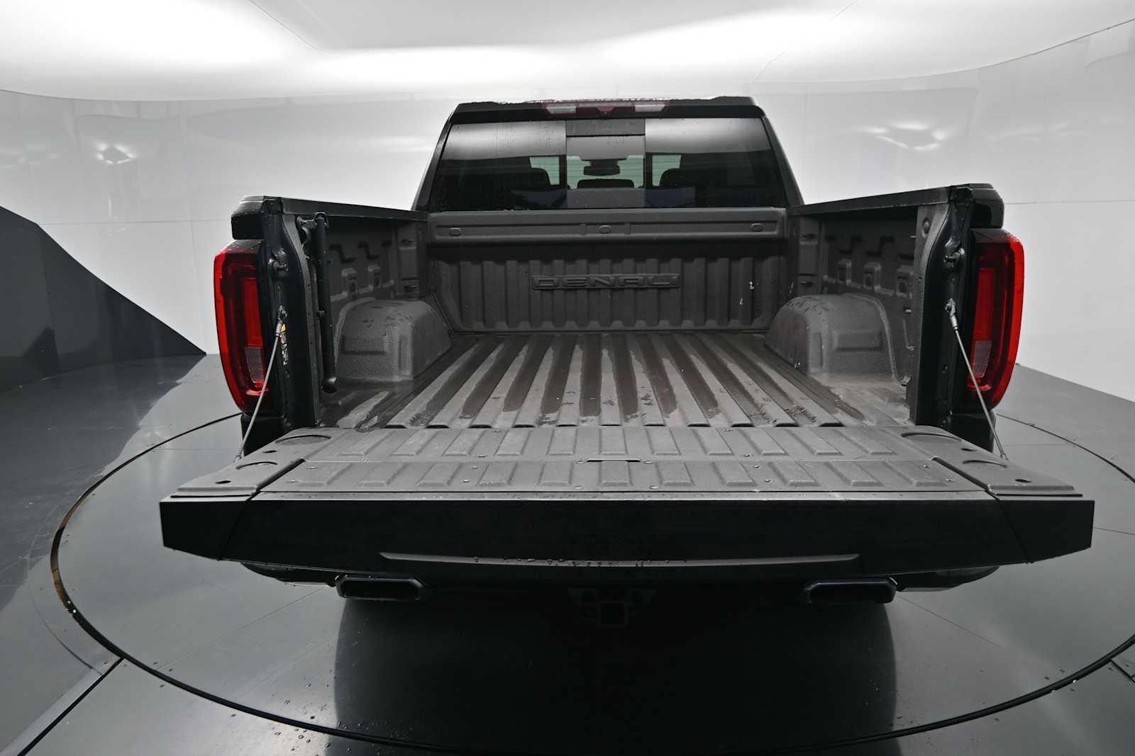 Used 2022 GMC Sierra 1500 Denali AWD/4WD image 7