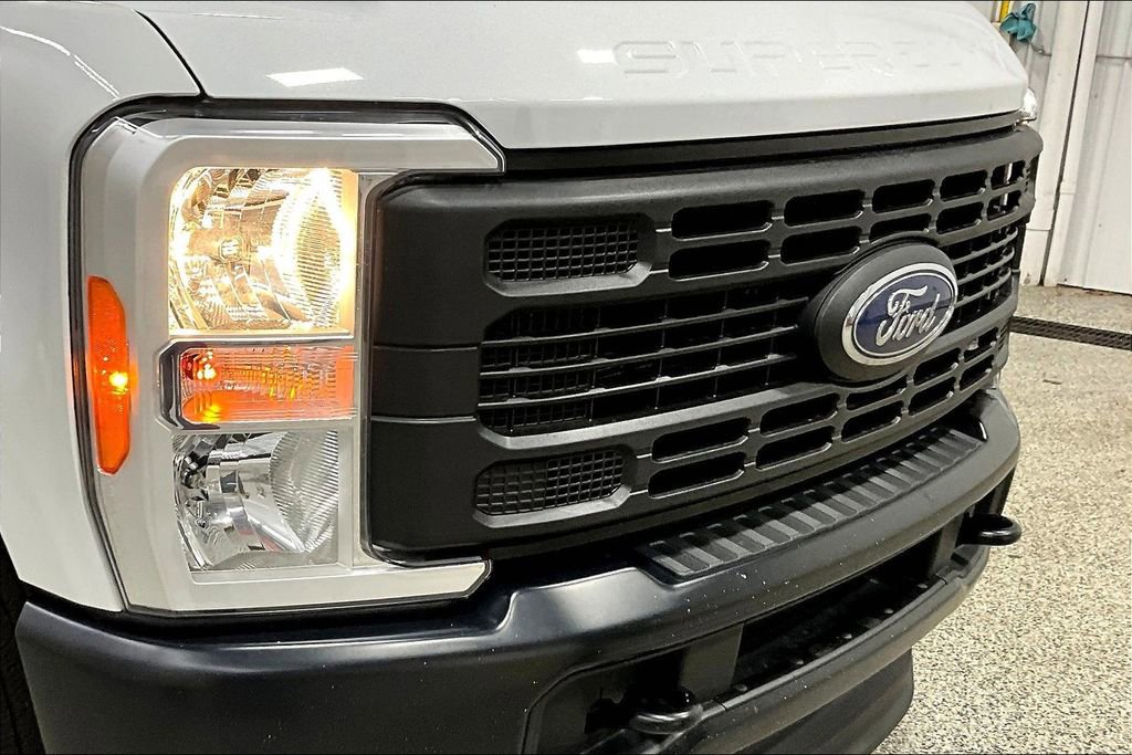 Used 2023 Ford F350 XL image 31