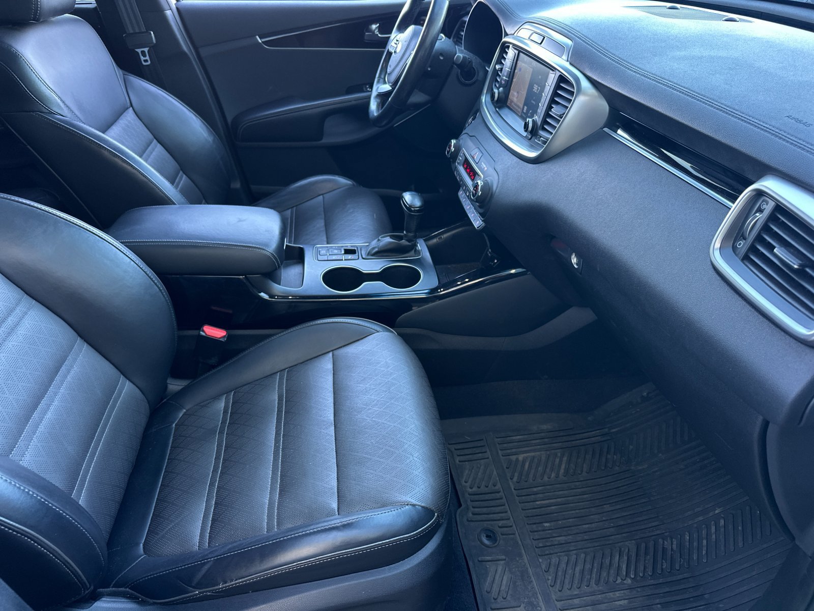 Used 2019 Kia Sorento SX AWD/4WD image 14