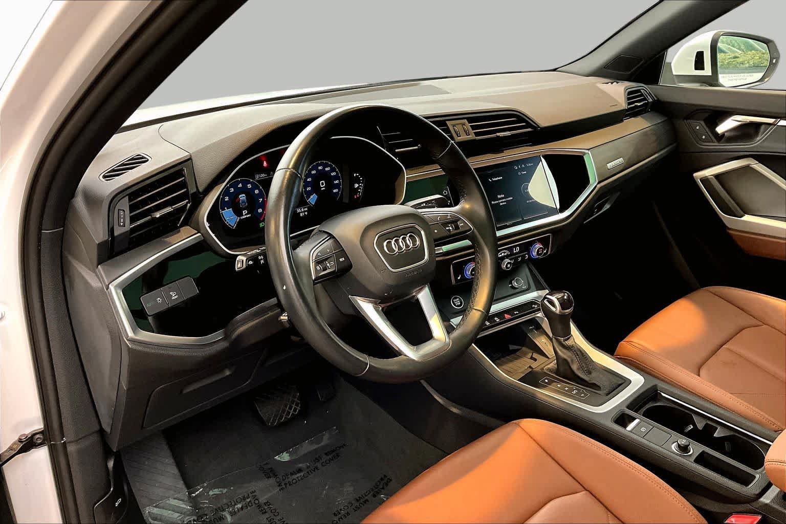 Used 2024 Audi Q3 2.0T Premium AWD/4WD image 18